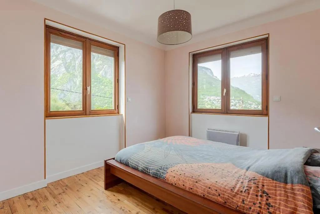 Appartement Au Coeur De La Vallee De La Maurienne Saint-Julien-Mont-Denis Apartment